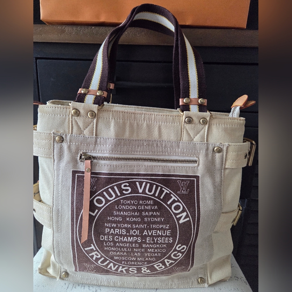 SOLD LOUIS VUITTON Beige Brown Canvas Cruise Line Globe MM Shopper Tote Bag - Picture 6 of 16